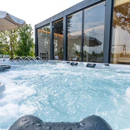 Agriturismo Colle Dei Pivi Ponti sul Mincio Luaran gambar