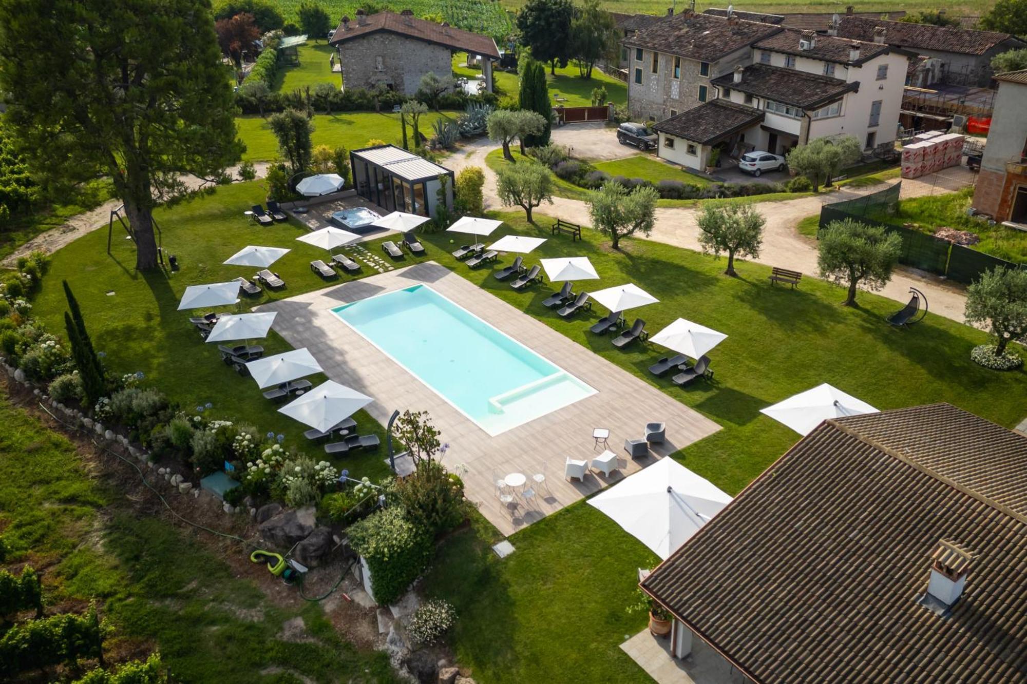 Agriturismo Colle Dei Pivi Ponti sul Mincio Luaran gambar