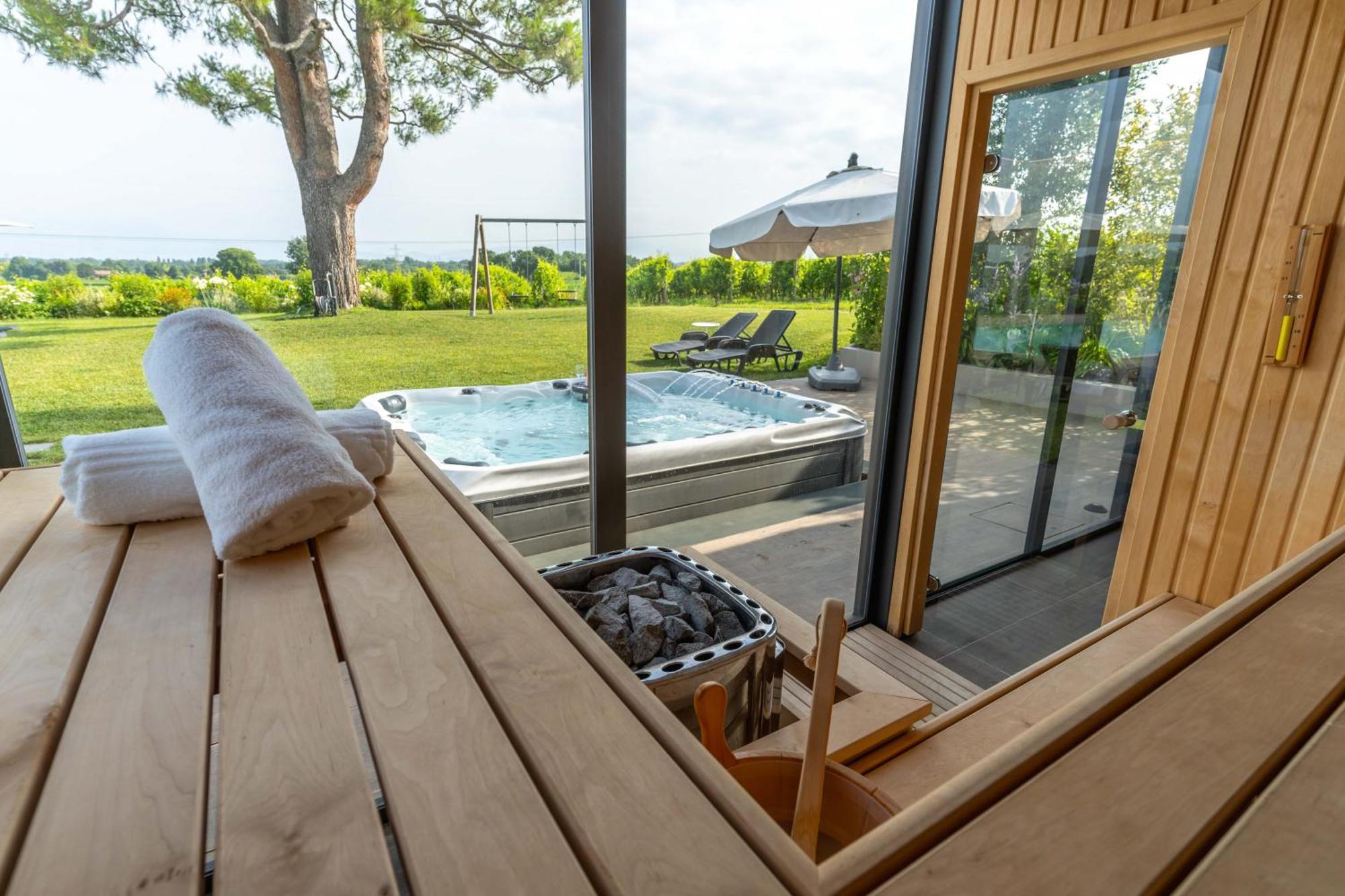 Agriturismo Colle Dei Pivi Ponti sul Mincio Luaran gambar