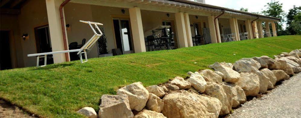 Agriturismo Colle Dei Pivi Ponti sul Mincio Luaran gambar