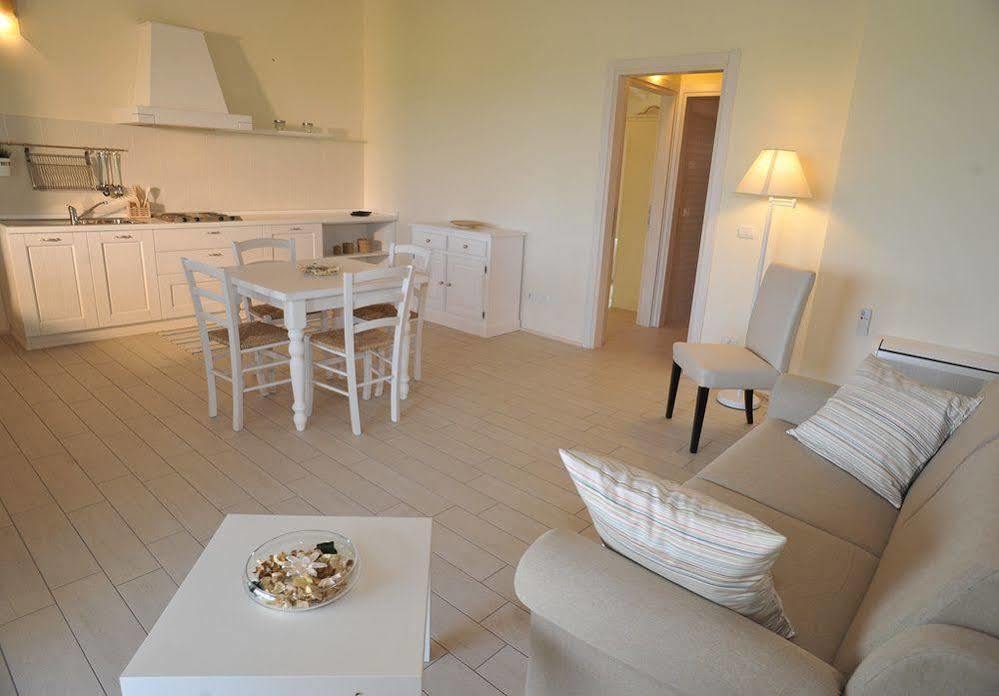 Agriturismo Colle Dei Pivi Ponti sul Mincio Luaran gambar