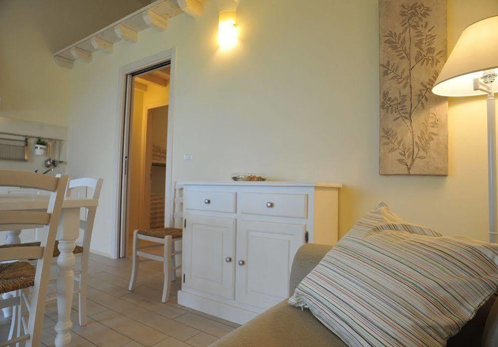 Agriturismo Colle Dei Pivi Ponti sul Mincio Luaran gambar