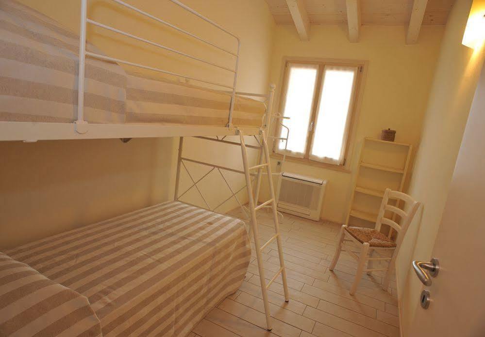 Agriturismo Colle Dei Pivi Ponti sul Mincio Luaran gambar