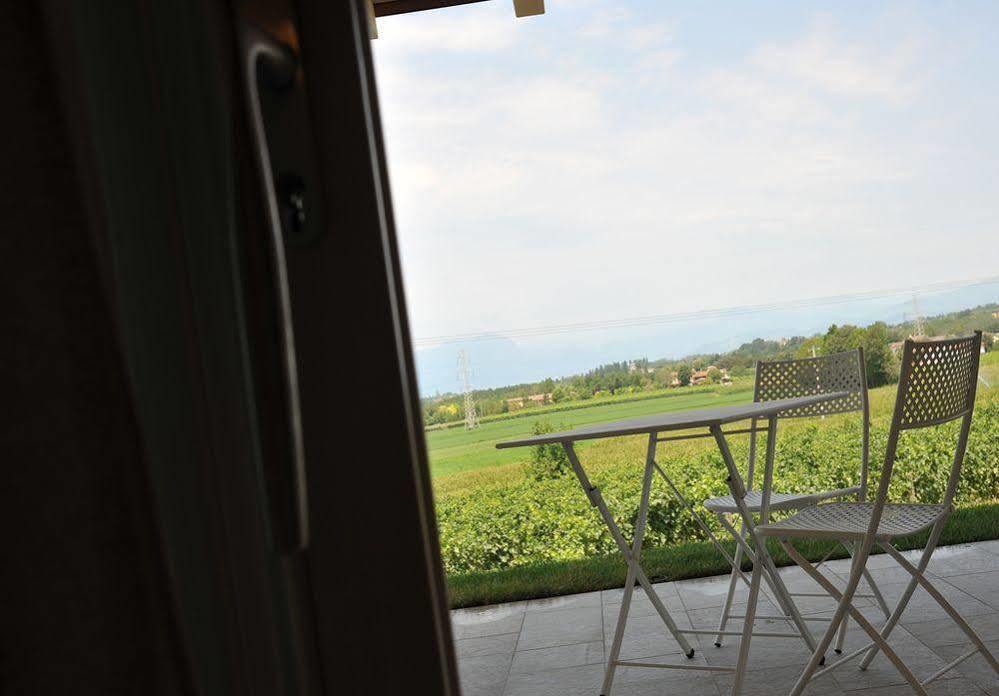 Agriturismo Colle Dei Pivi Ponti sul Mincio Luaran gambar